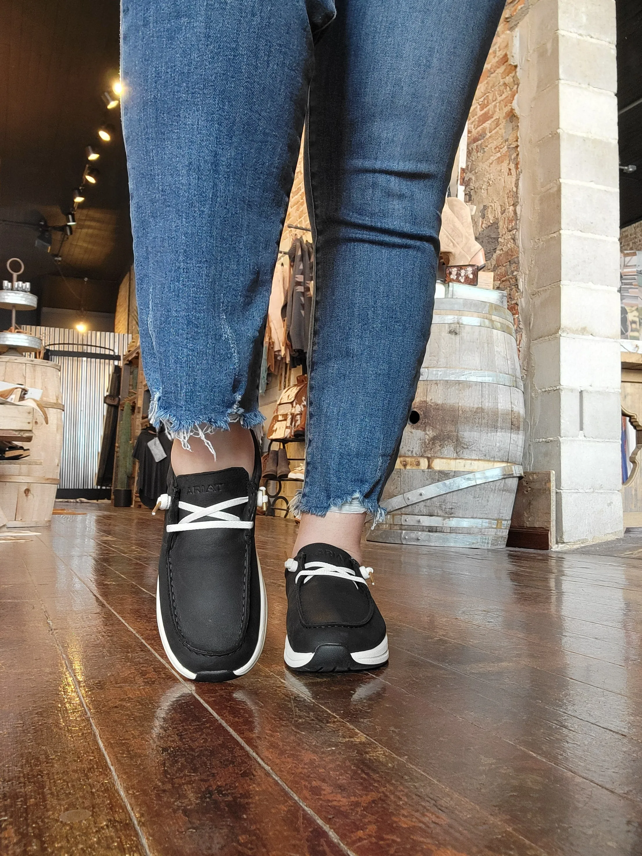 Ariat Buckeye Slip-On Shoe [Black] ✙ON SALE NOW✙