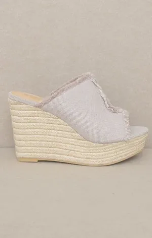 Linen Wedge