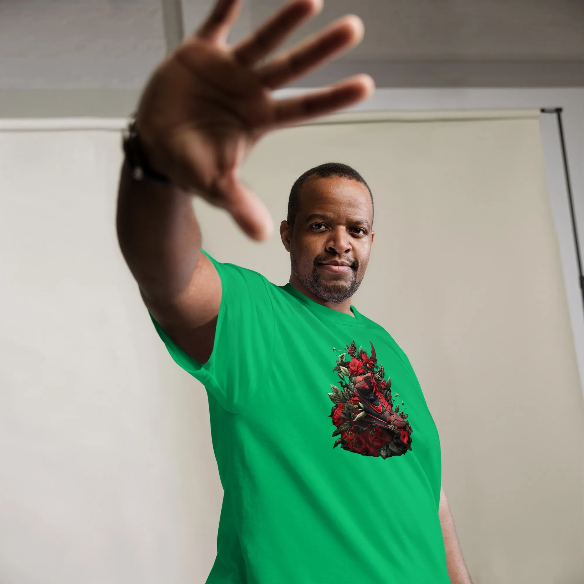 Roses & Sneakers Men's classic tee