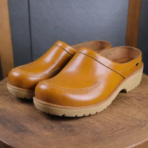 Tan Leather Relaxed Stride Clogs Loafer - Summer 2024 Collection